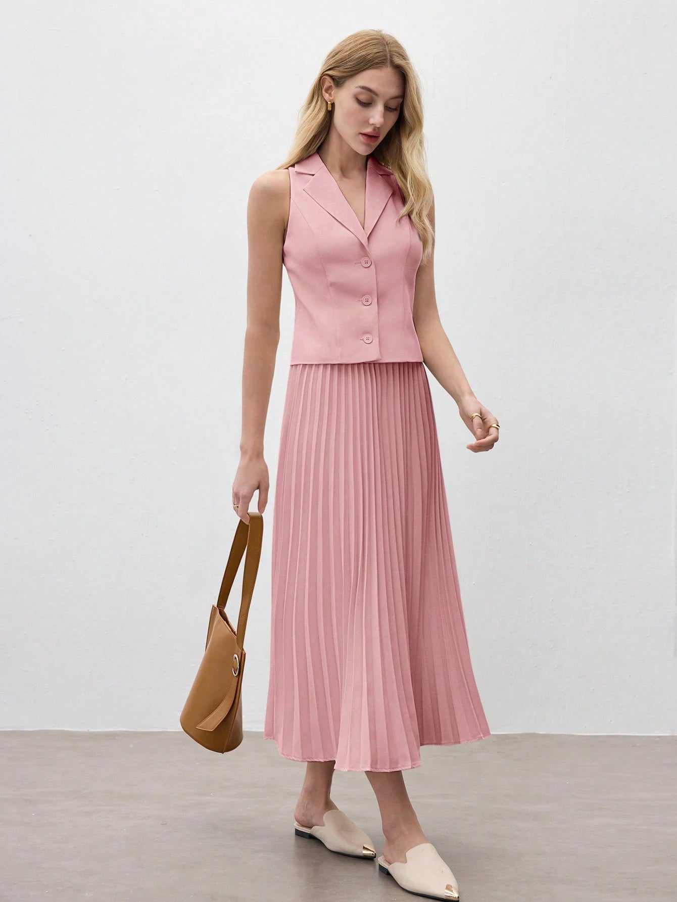 Sleeveless Waistcoat Pleated Skirt Set