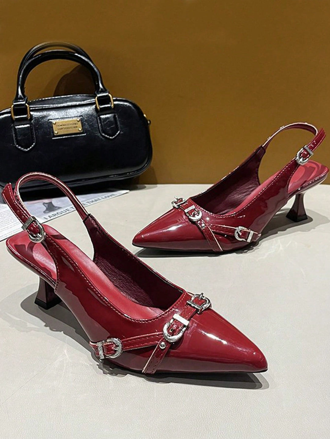 Buckle Detail Pointed Toe Slingback Pumps