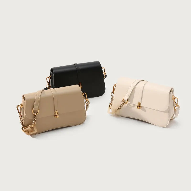 Chain Detail Flap Shoulder Bag