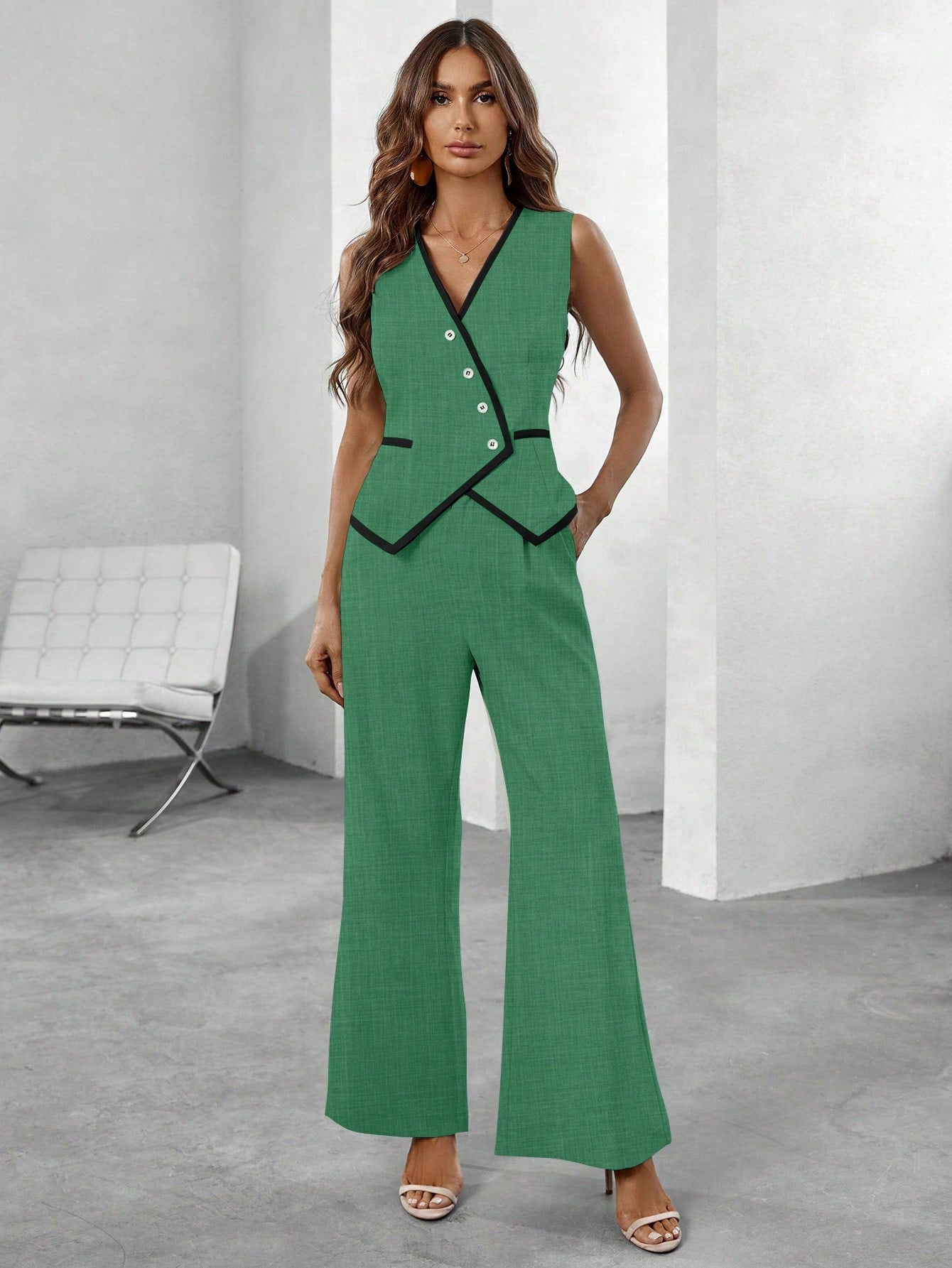 Contrast Trim Sleeveless Waistcoat Set