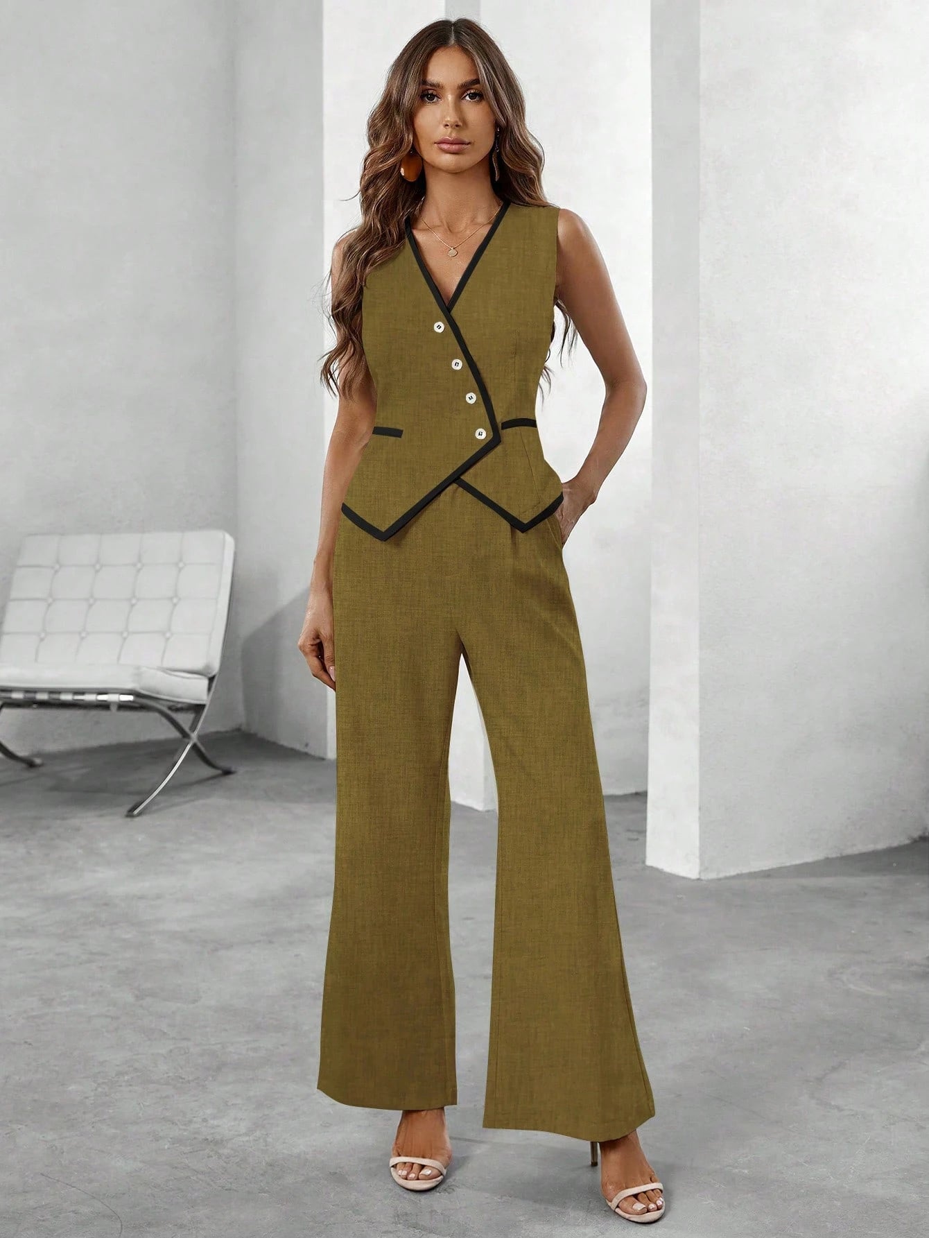 Contrast Trim Sleeveless Waistcoat Set