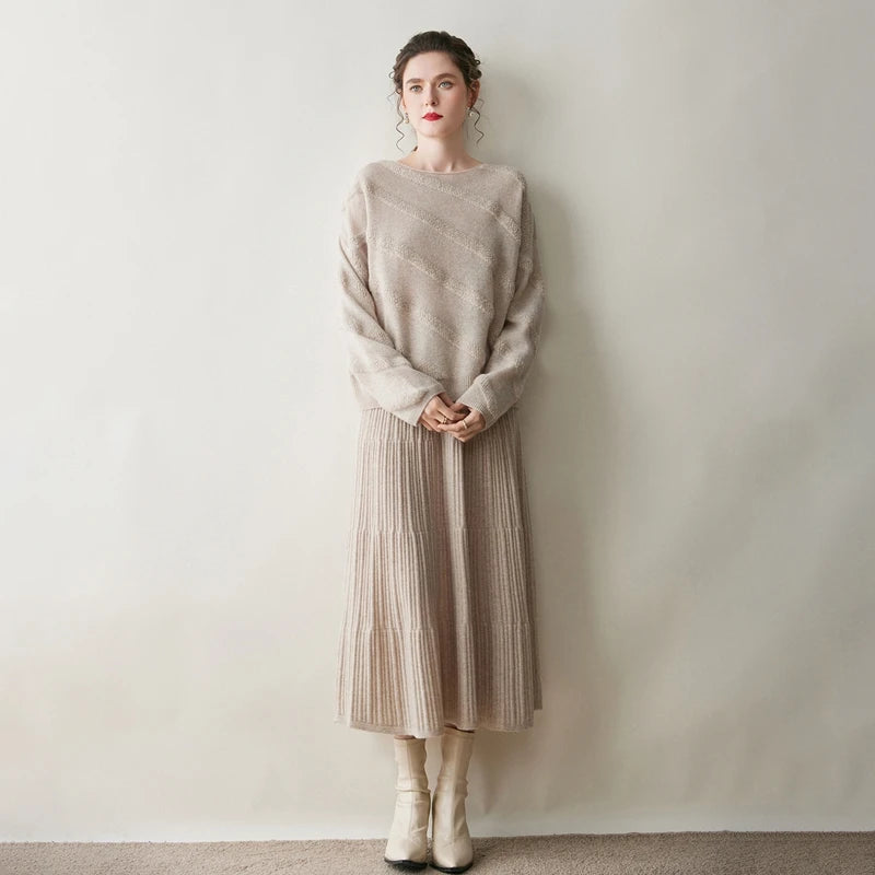 Elegant Cashmere Boat Neck Knit Sweater