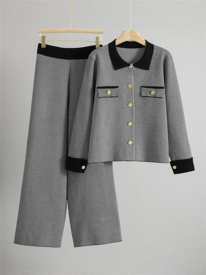 Elegant Two-Tone Knit Lounge Set