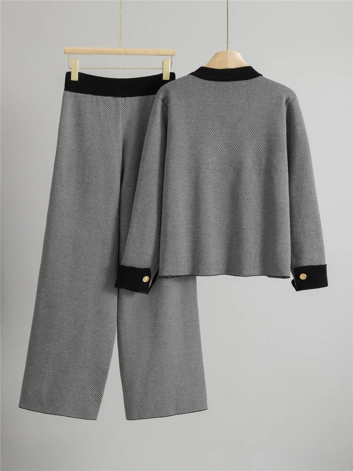 Elegant Two-Tone Knit Lounge Set