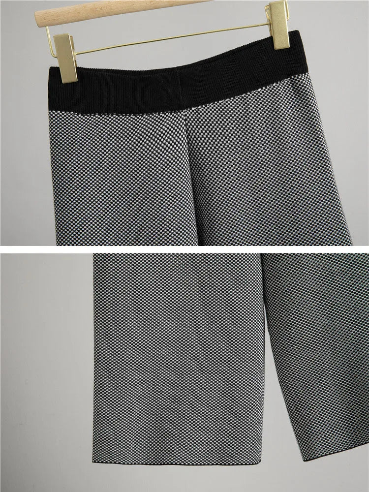 Elegant Two-Tone Knit Lounge Set