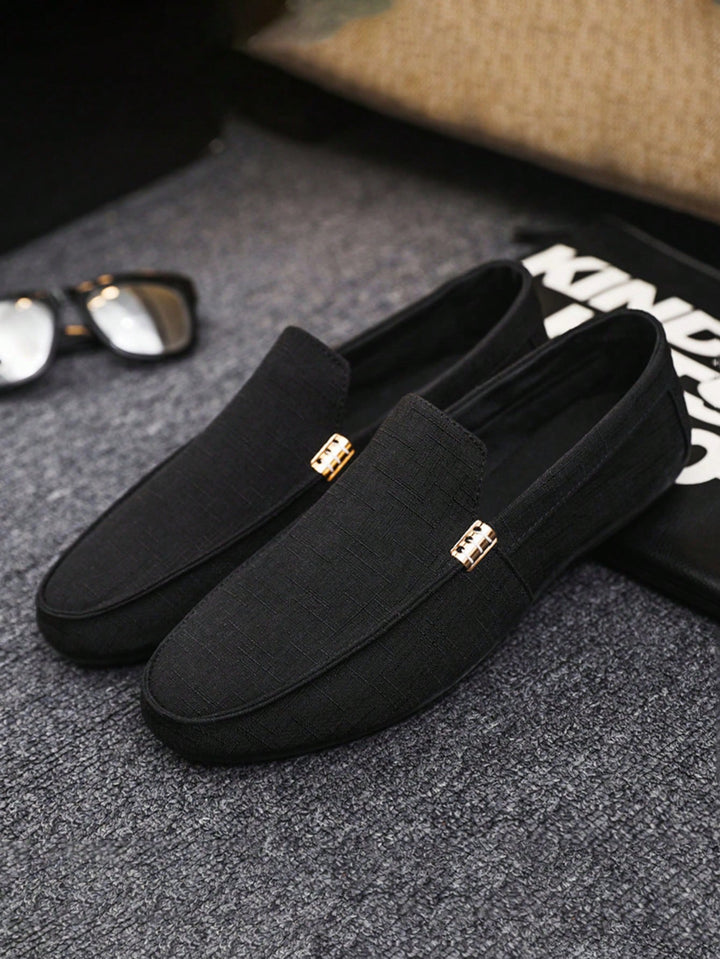 Men's Textured Hardware Slip On Loafers