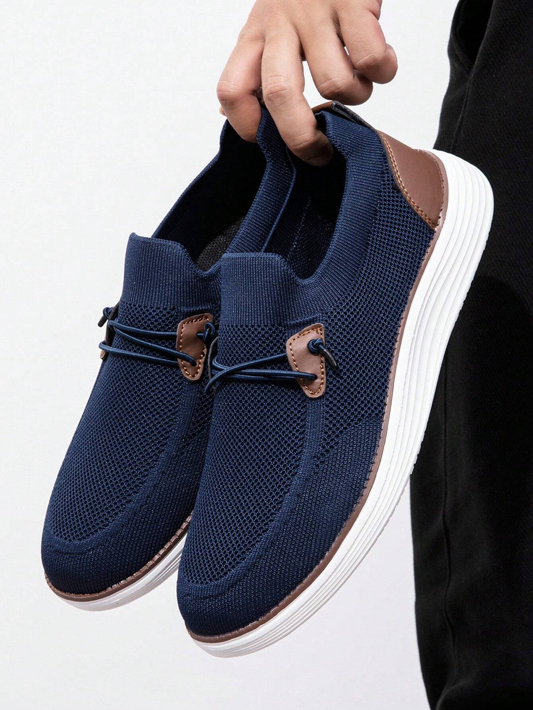 Men's Toggle Detail Knit Sneaker