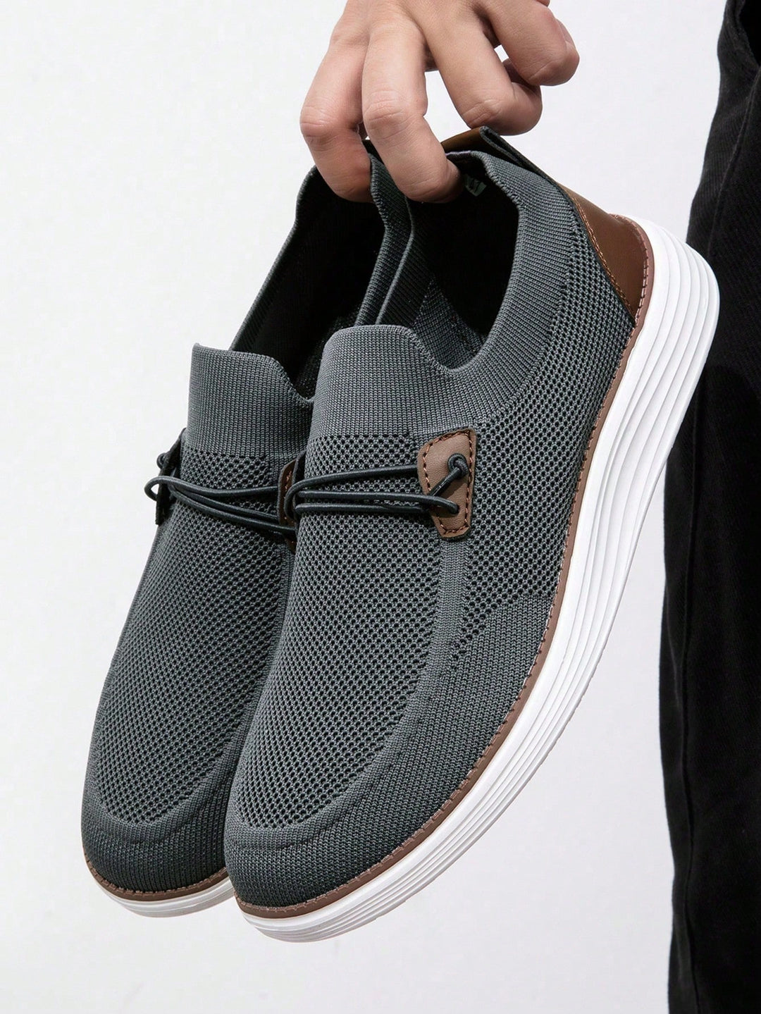 Men's Toggle Detail Knit Sneaker