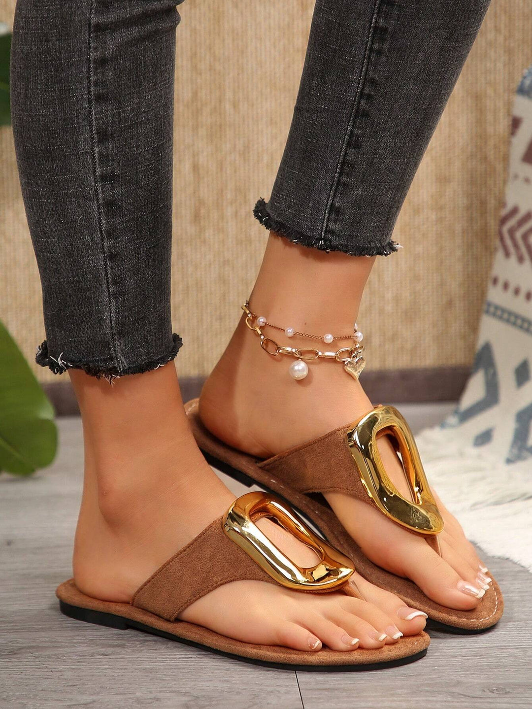  Women's Brown Sculptural Buckle Flip Flops